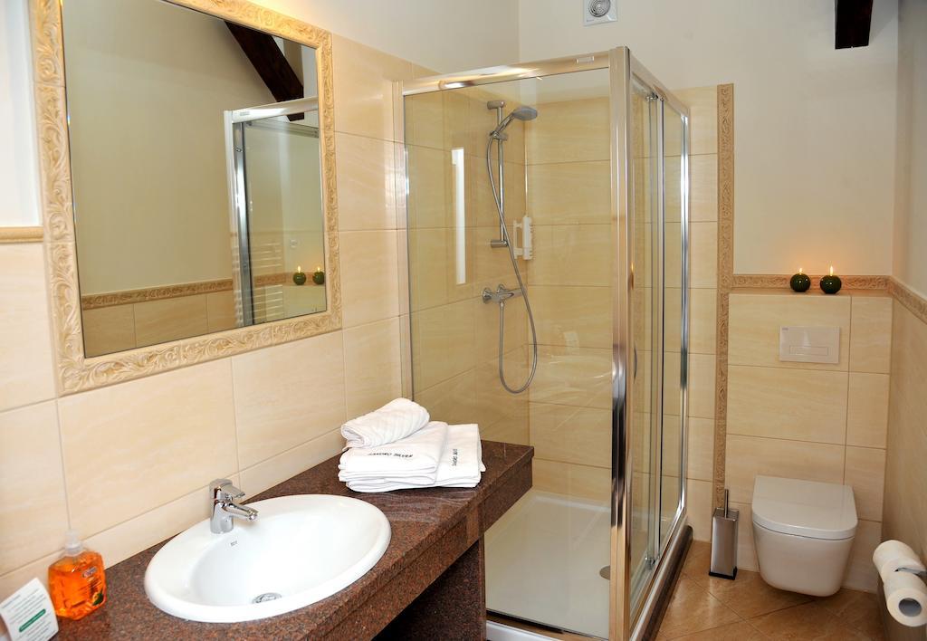 Hotel Sandro Silver & Spichlerz Antoniny ليشنو المظهر الخارجي الصورة