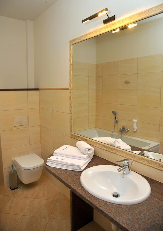 Hotel Sandro Silver & Spichlerz Antoniny ليشنو المظهر الخارجي الصورة